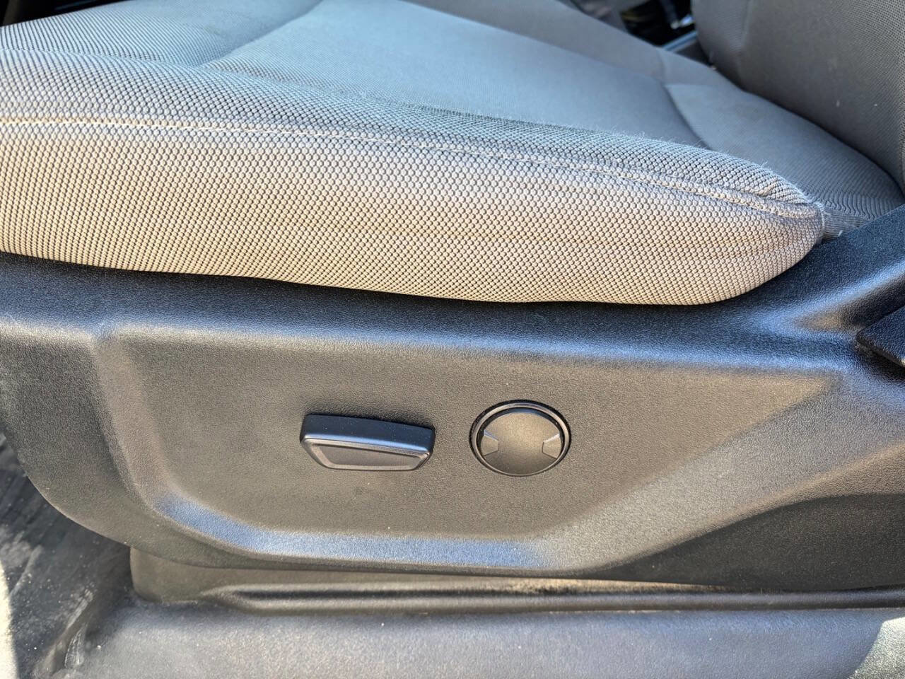 Used 2020 Ford F150 XL w/ Trailer Tow Package image 10