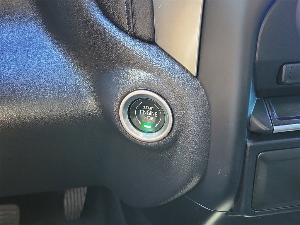 Used 2021 Chevrolet Silverado 1500 LT image 31