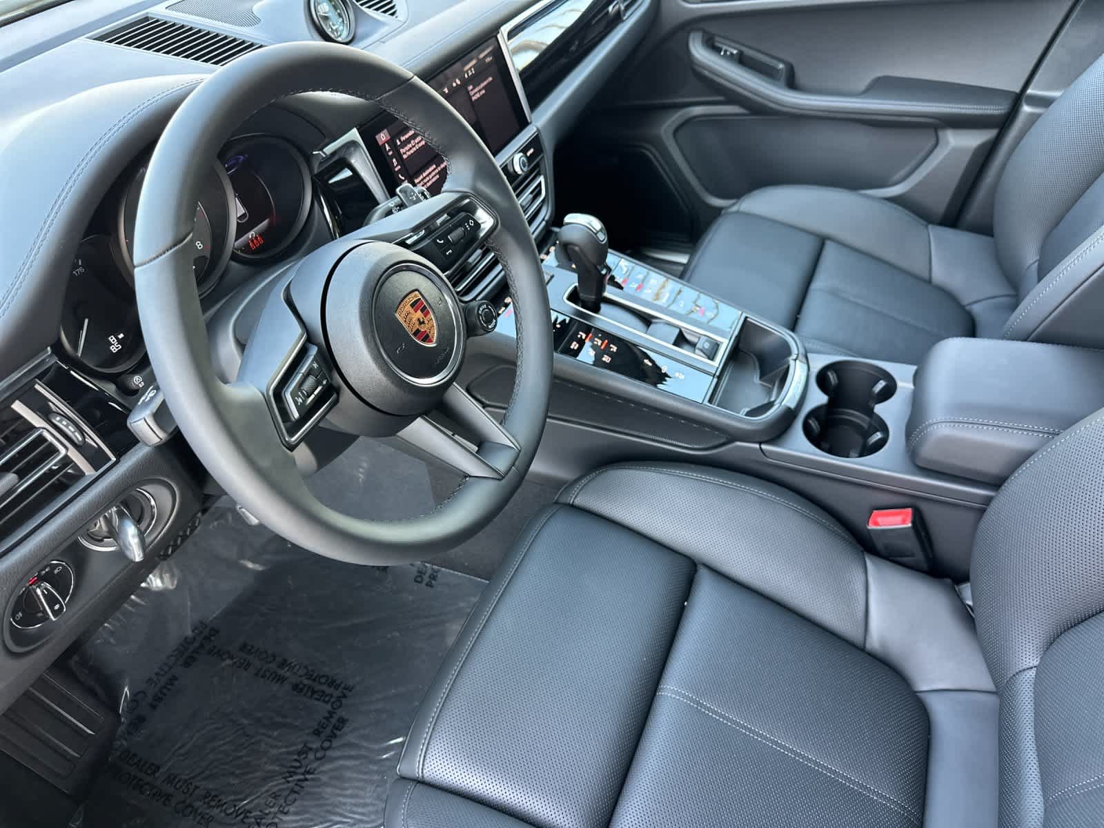 New 2026 Porsche Macan S AWD/4WD image 4