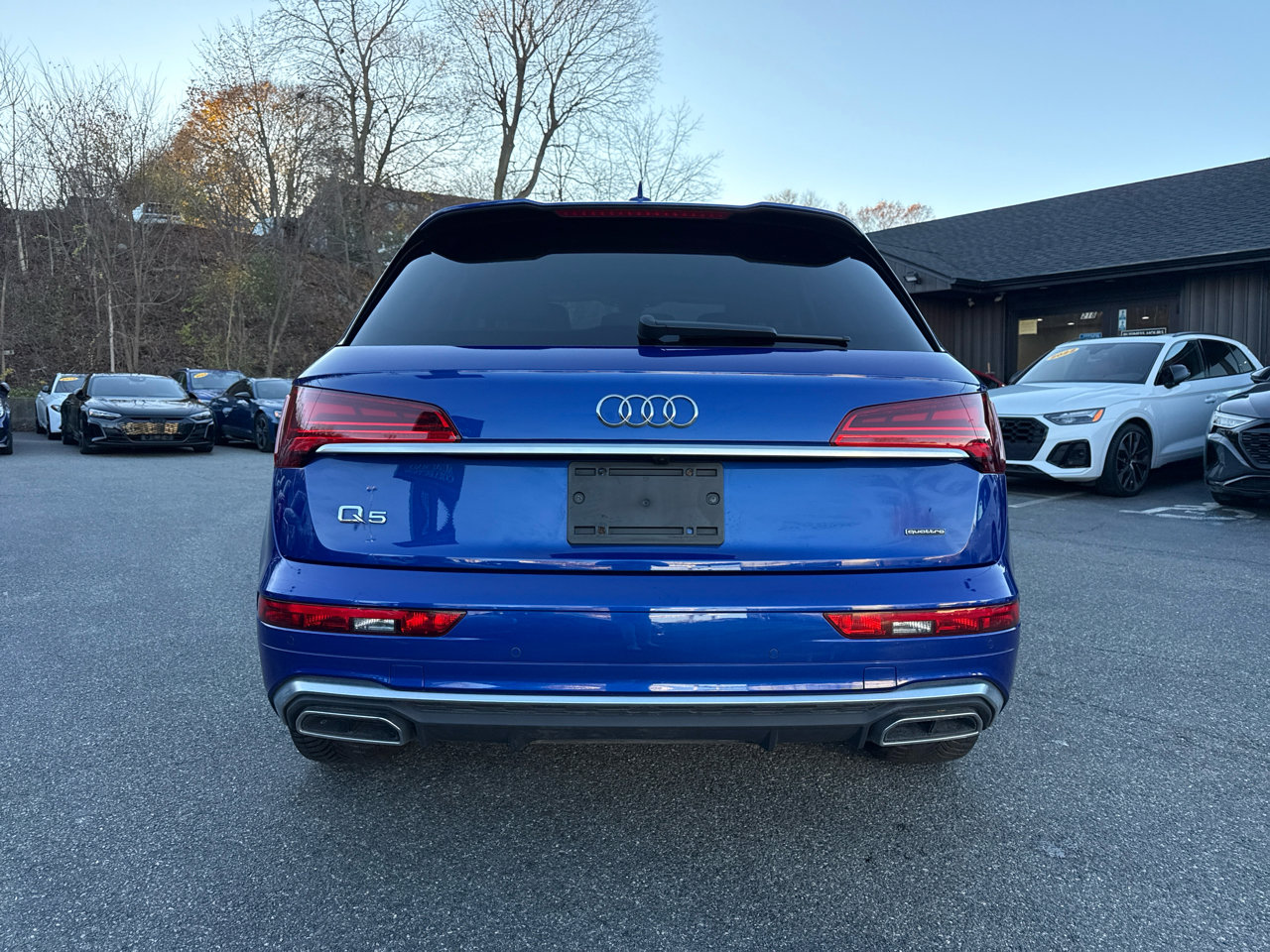 Used 2021 Audi Q5 e Premium Plus w/ Premium Plus Package image 12