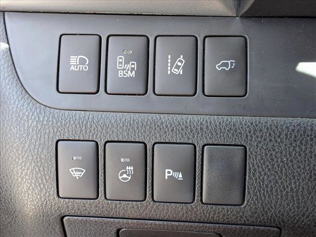 Used 2016 Toyota Highlander Limited Platinum image 13