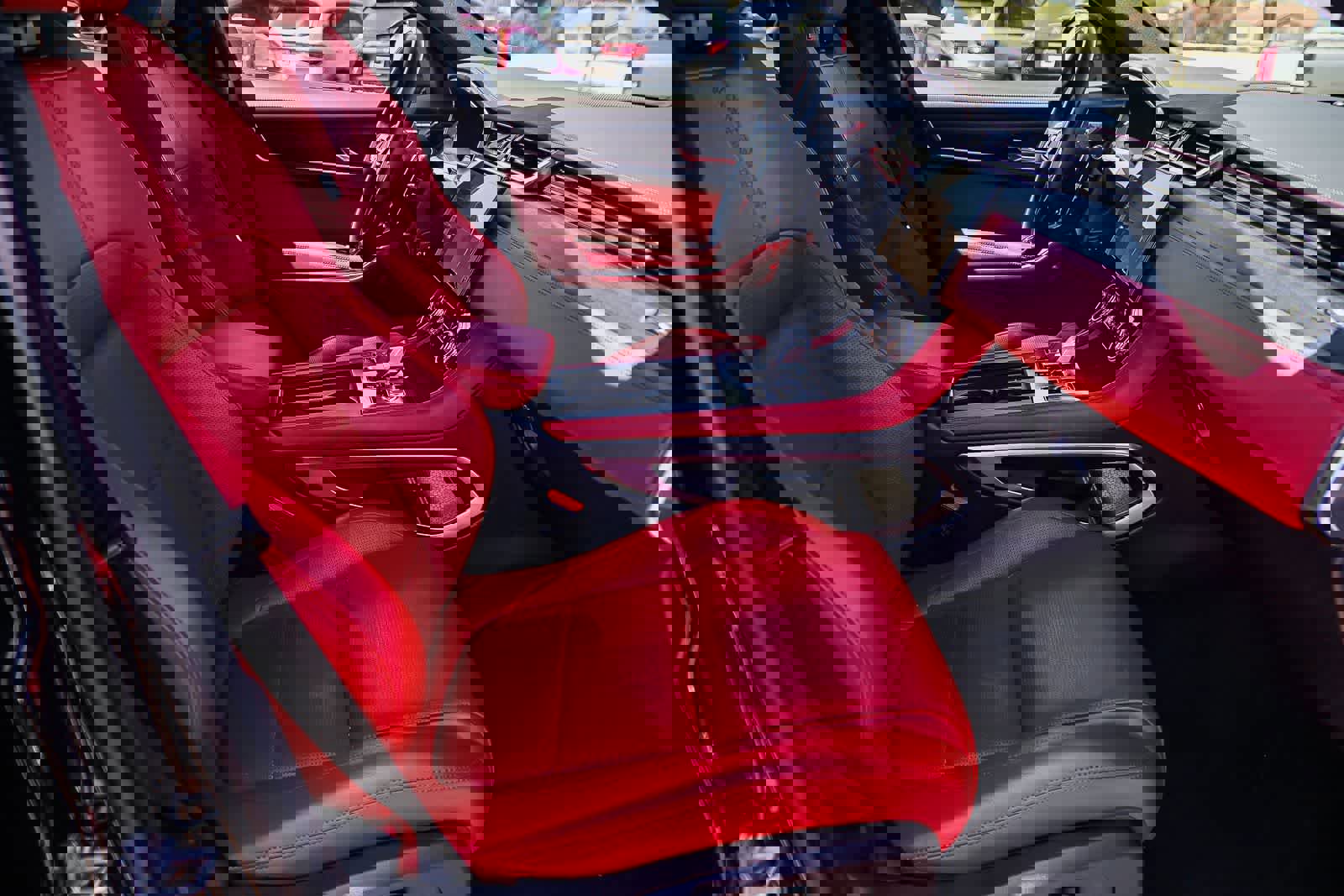 Used 2023 Jaguar F-PACE R-Dynamic S image 17