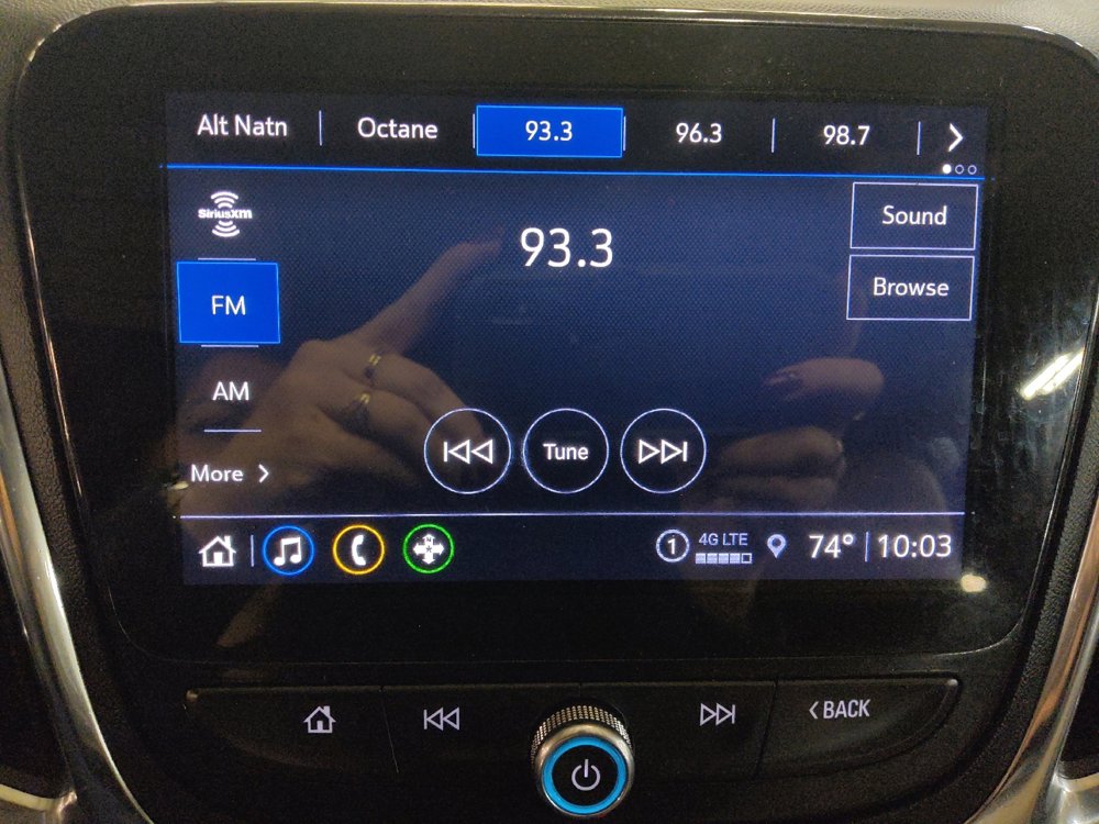 Used 2022 Chevrolet Equinox Premier FWD image 25
