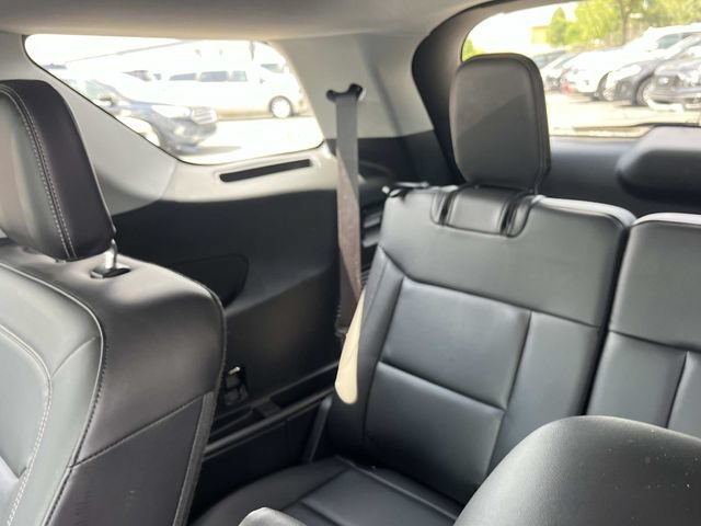 Used 2023 Ford Explorer XLT w/ Equipment Group 202A AWD/4WD image 24