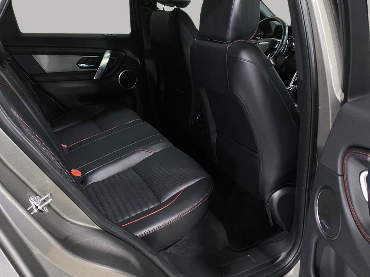 Used 2023 Land Rover Discovery Sport SE R-Dynamic AWD/4WD image 32