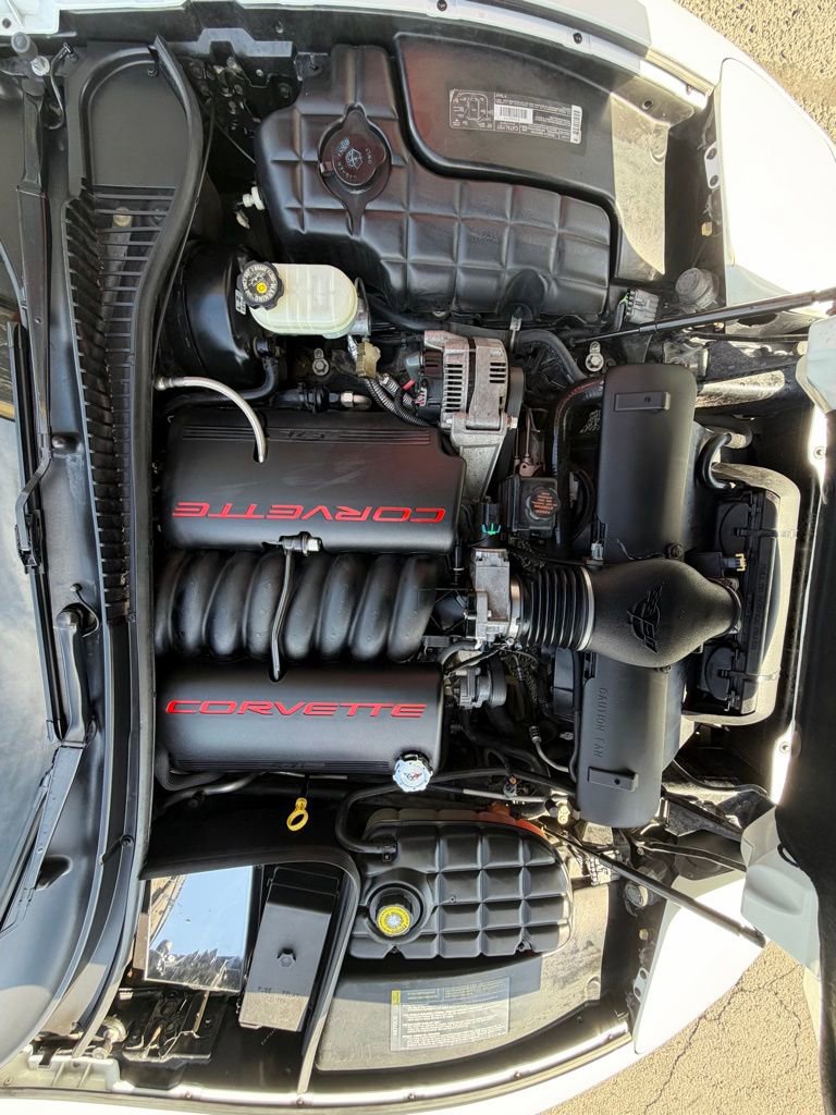 Used 2000 Chevrolet Corvette Convertible image 36