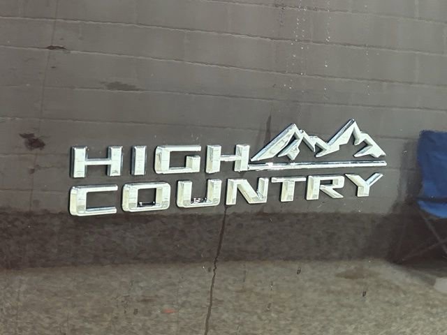 Used 2022 Chevrolet Traverse High Country w/ LPO, Floor Liner Package image 29