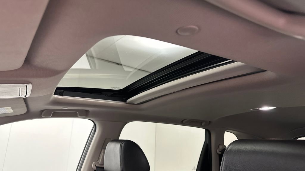 Used 2024 Honda CR-V EX-L image 19