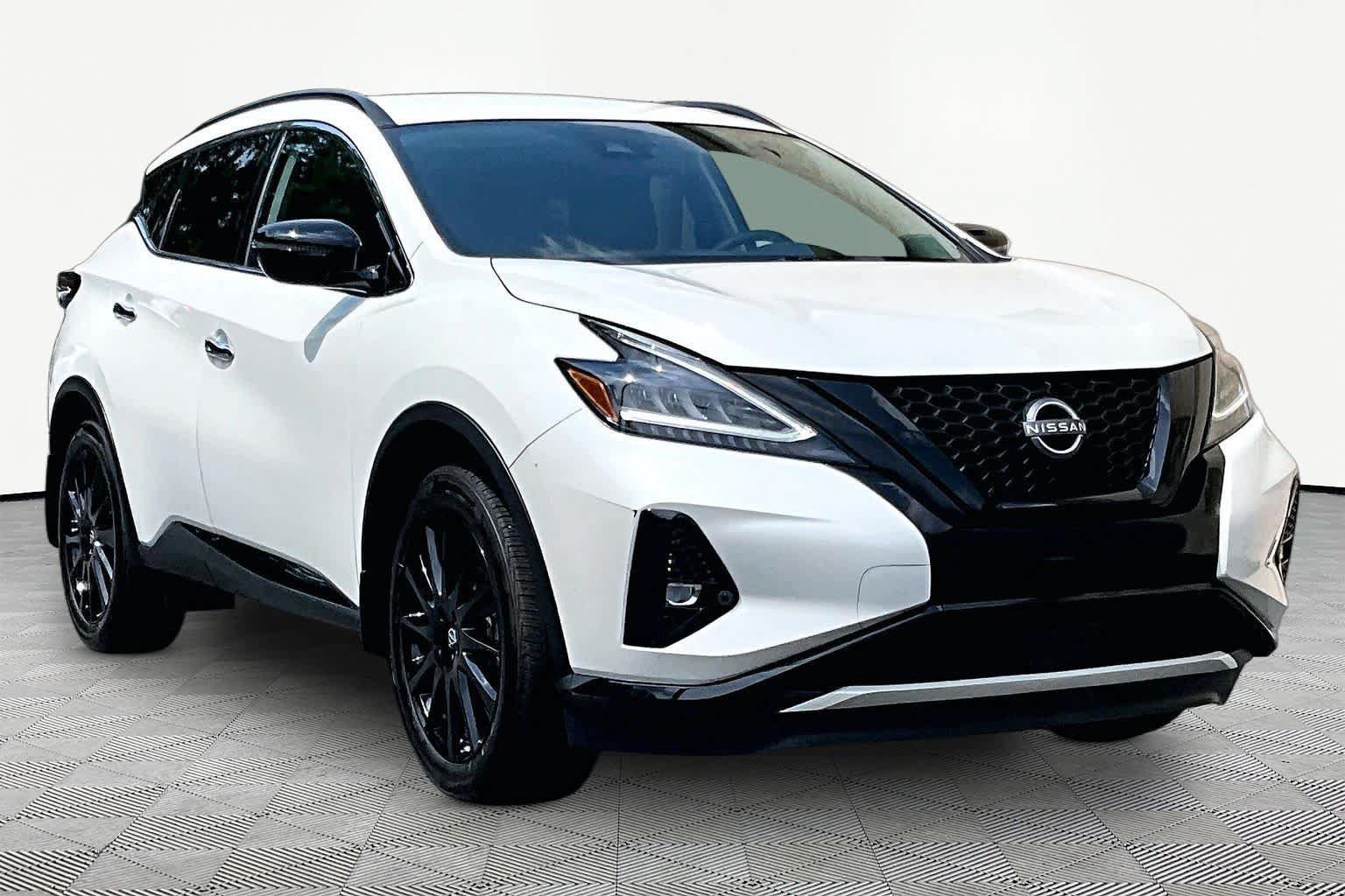 Used 2024 Nissan Murano SV w/ SV Midnight Edition Package FWD image 5