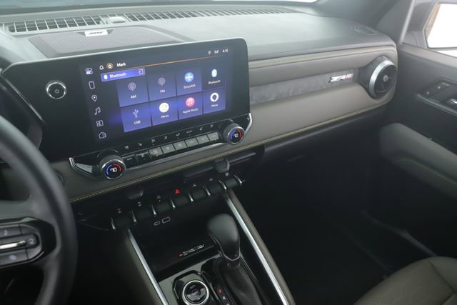 Used 2025 Chevrolet Colorado ZR2 w/ Technology Package image 27