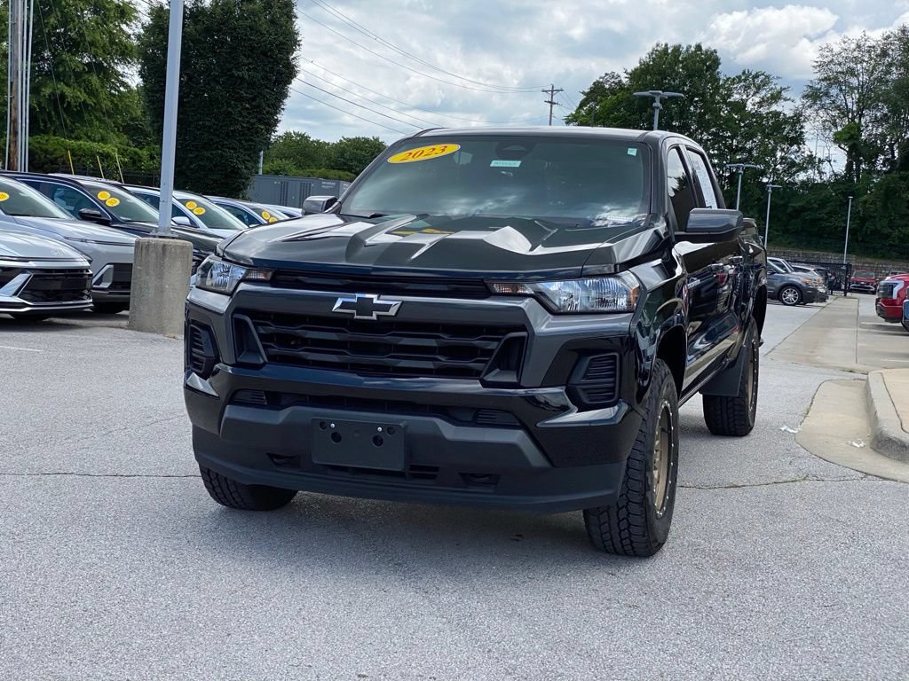 Used 2023 Chevrolet Colorado LT AWD/4WD image 3