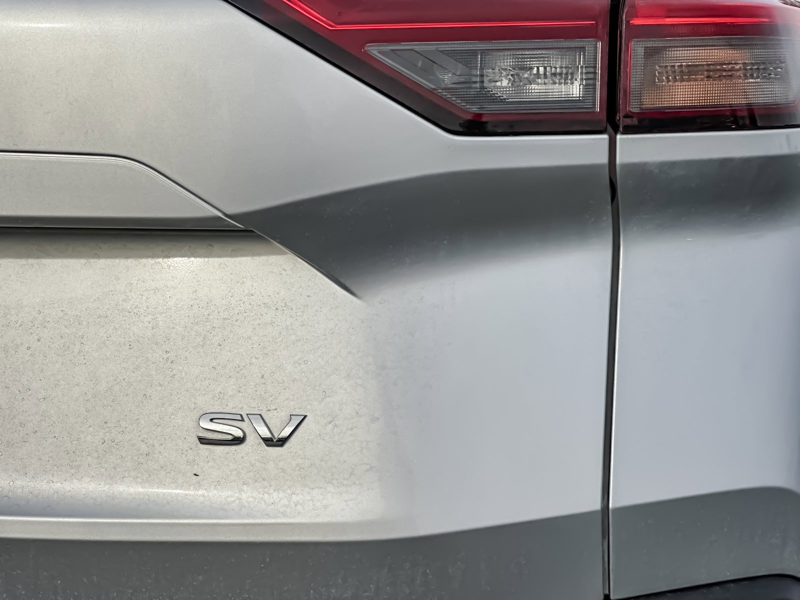 Used 2023 Nissan Rogue SV image 27