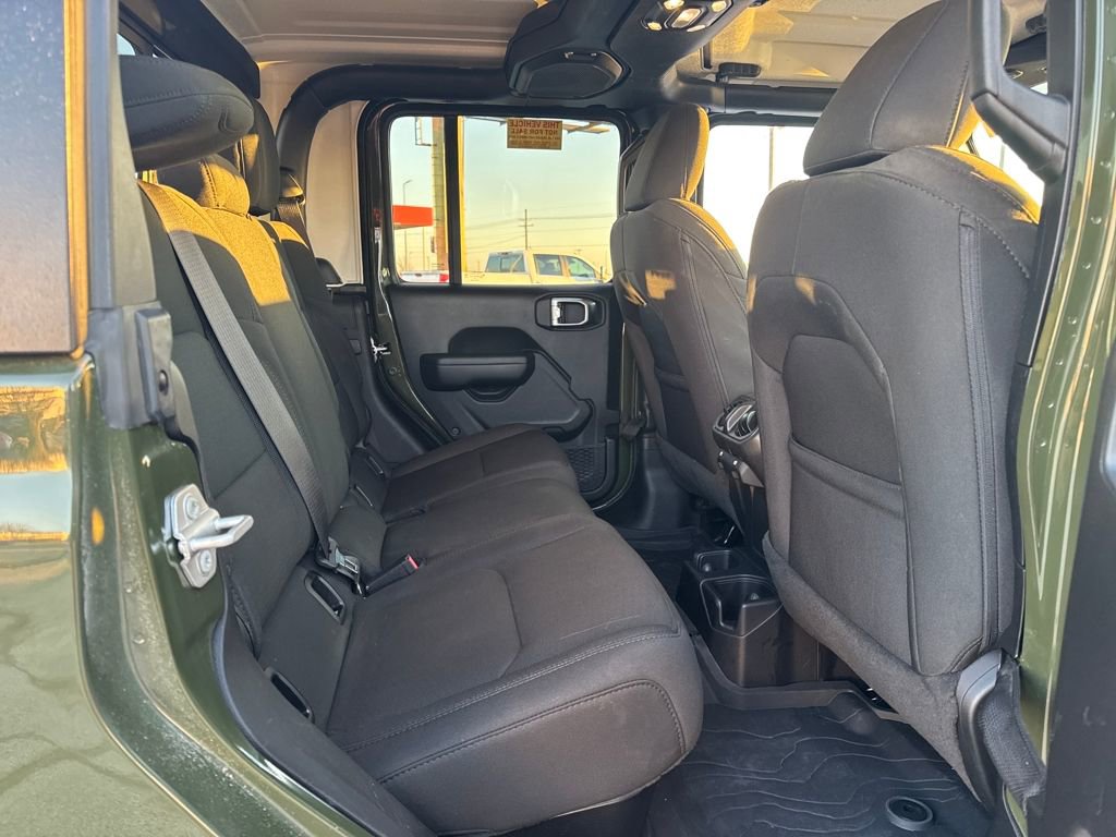 Used 2023 Jeep Gladiator Sport image 11
