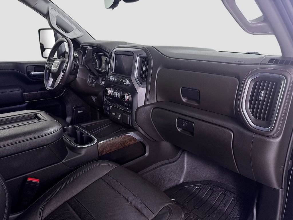 Used 2022 GMC Sierra 3500 Denali w/ Denali Ultimate Package image 26