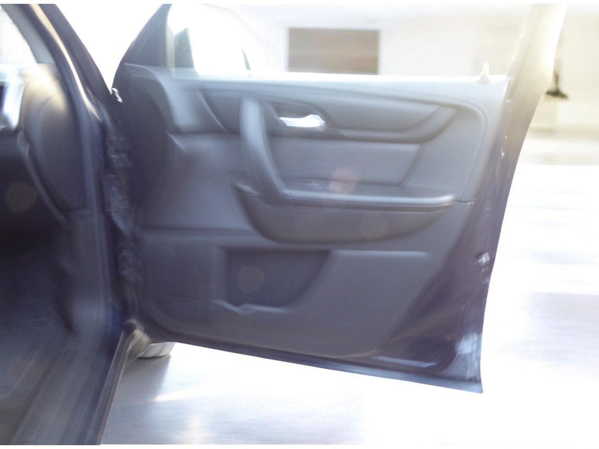 Used 2016 GMC Acadia SLE image 19