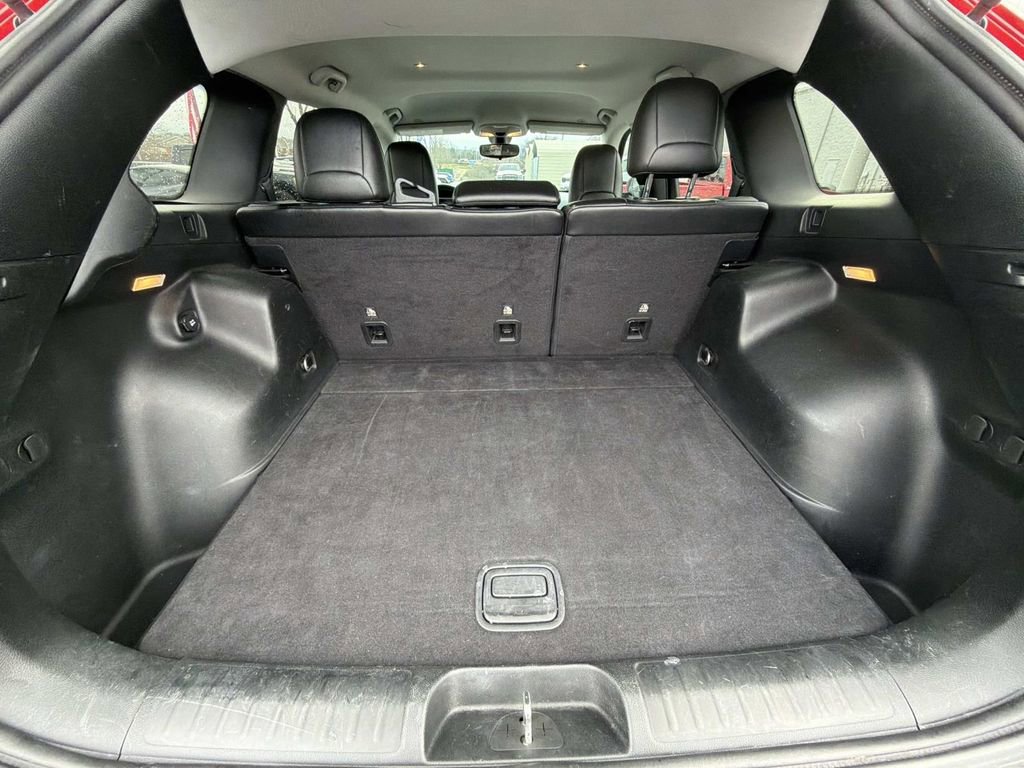 Used 2019 Jeep Cherokee Trailhawk w/ Cold Weather Group image 13