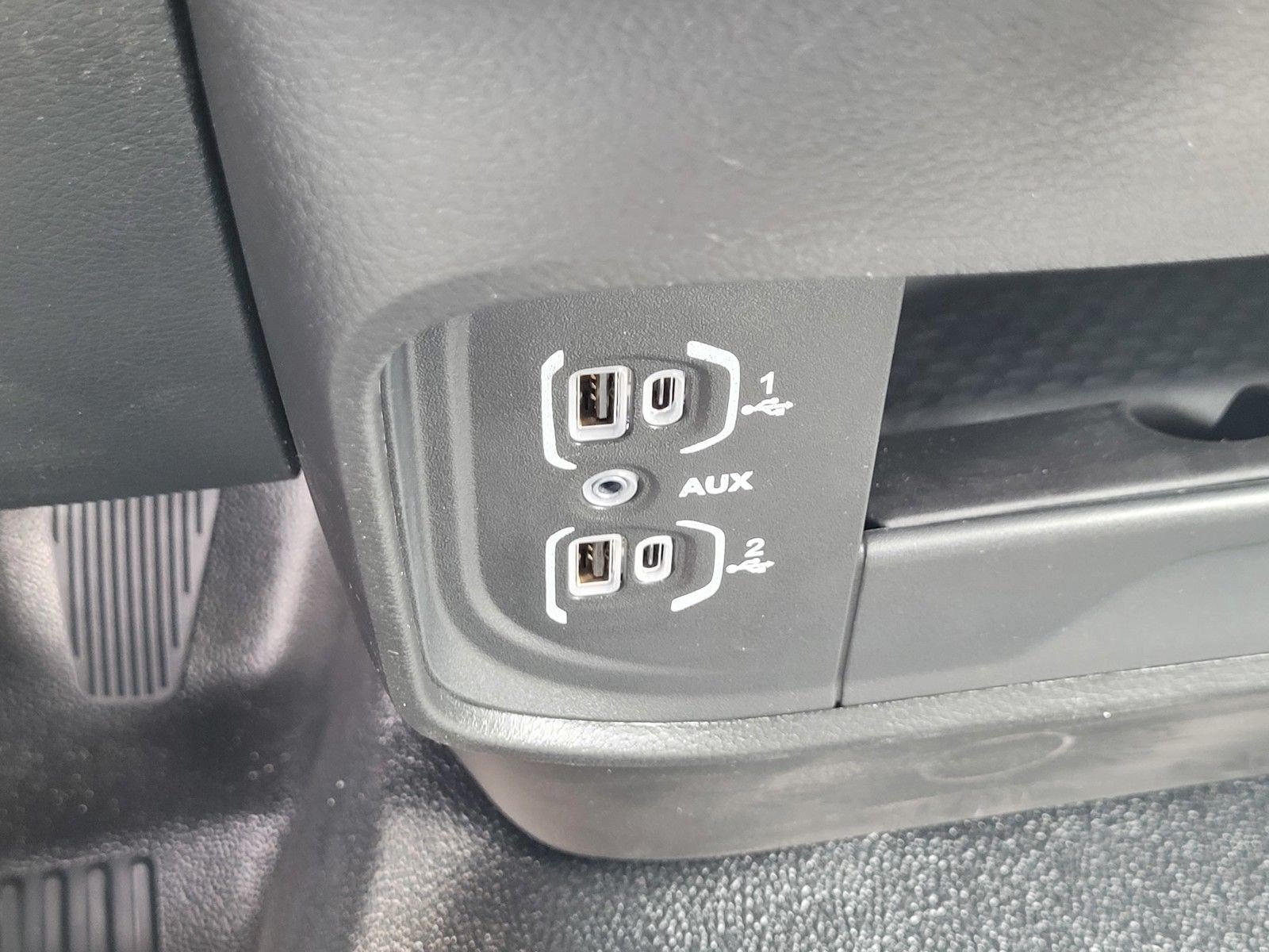 New 2026 RAM 5500 Tradesman AWD/4WD image 16