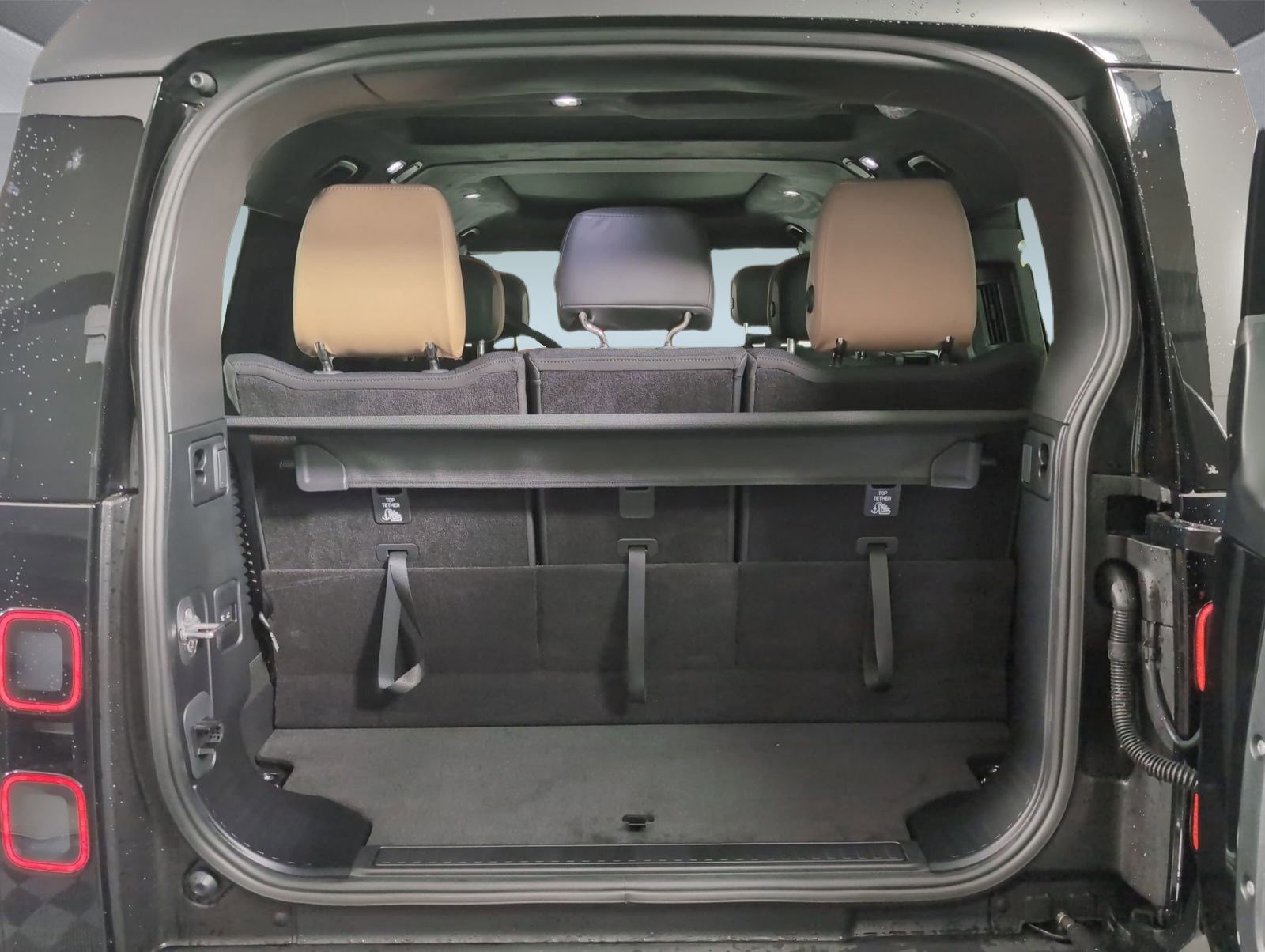 New 2026 Land Rover Defender 130 V8 image 19