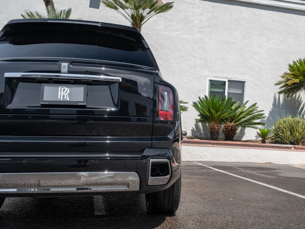 New 2026 Rolls-Royce Cullinan AWD/4WD image 44