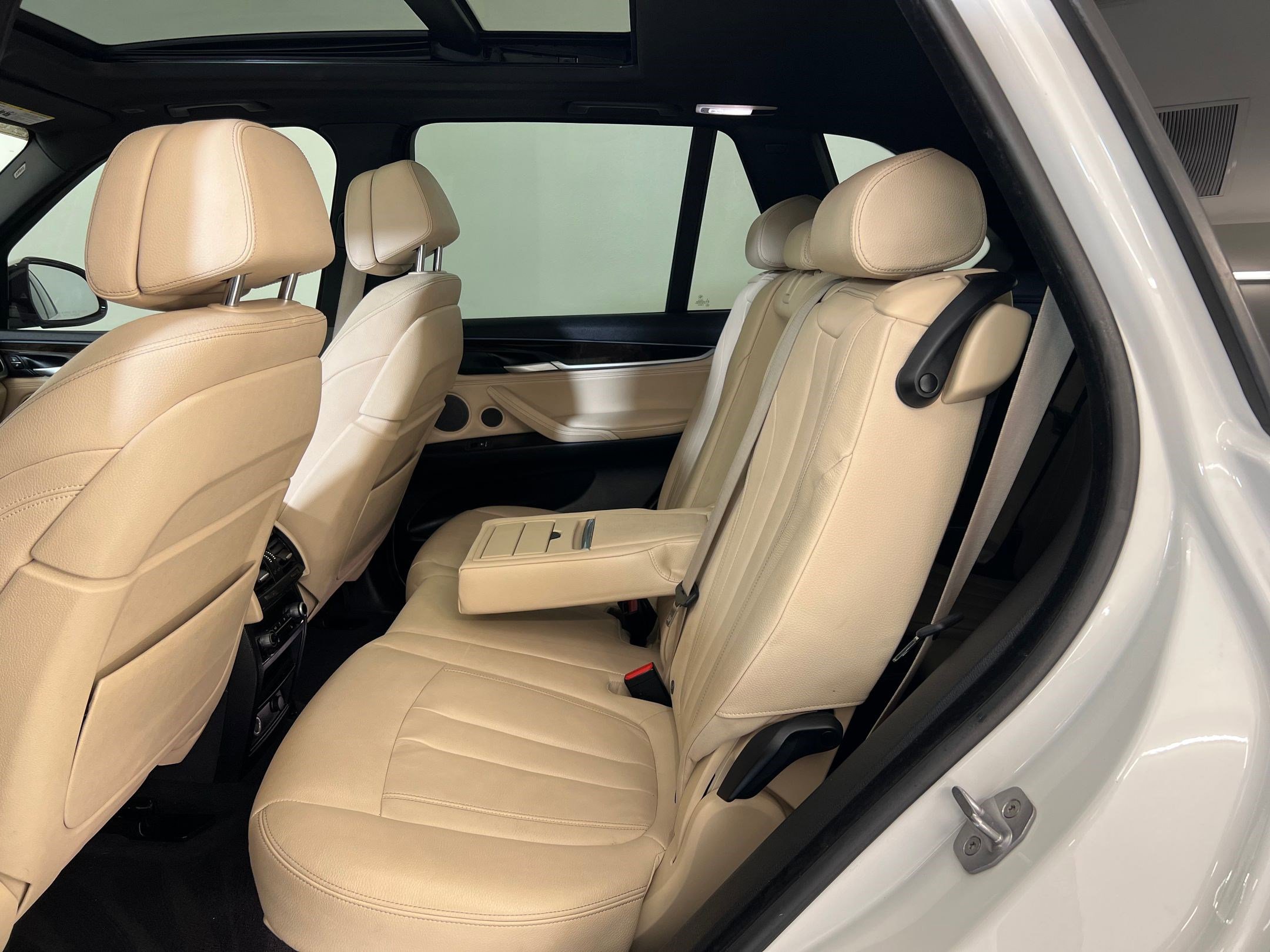 Used 2018 BMW X5 xDrive35i w/ Driving Assistance Package AWD/4WD image 14