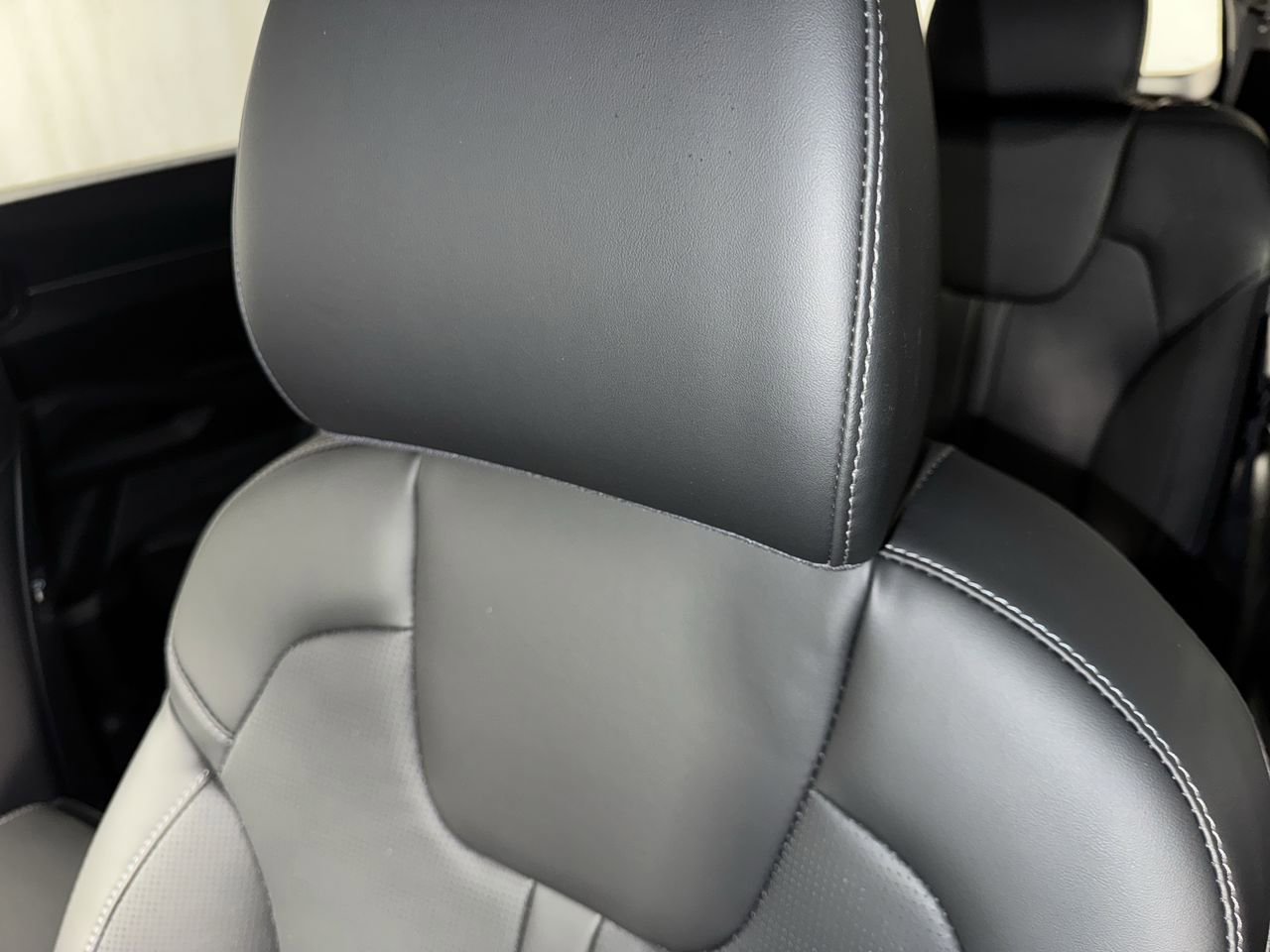 New 2026 Kia Sorento S w/ S Panoramic Sunroof Package image 19