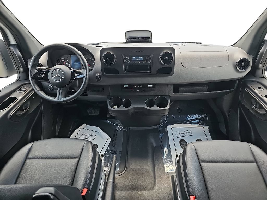 Used 2025 Mercedes-Benz Sprinter 2500 image 13
