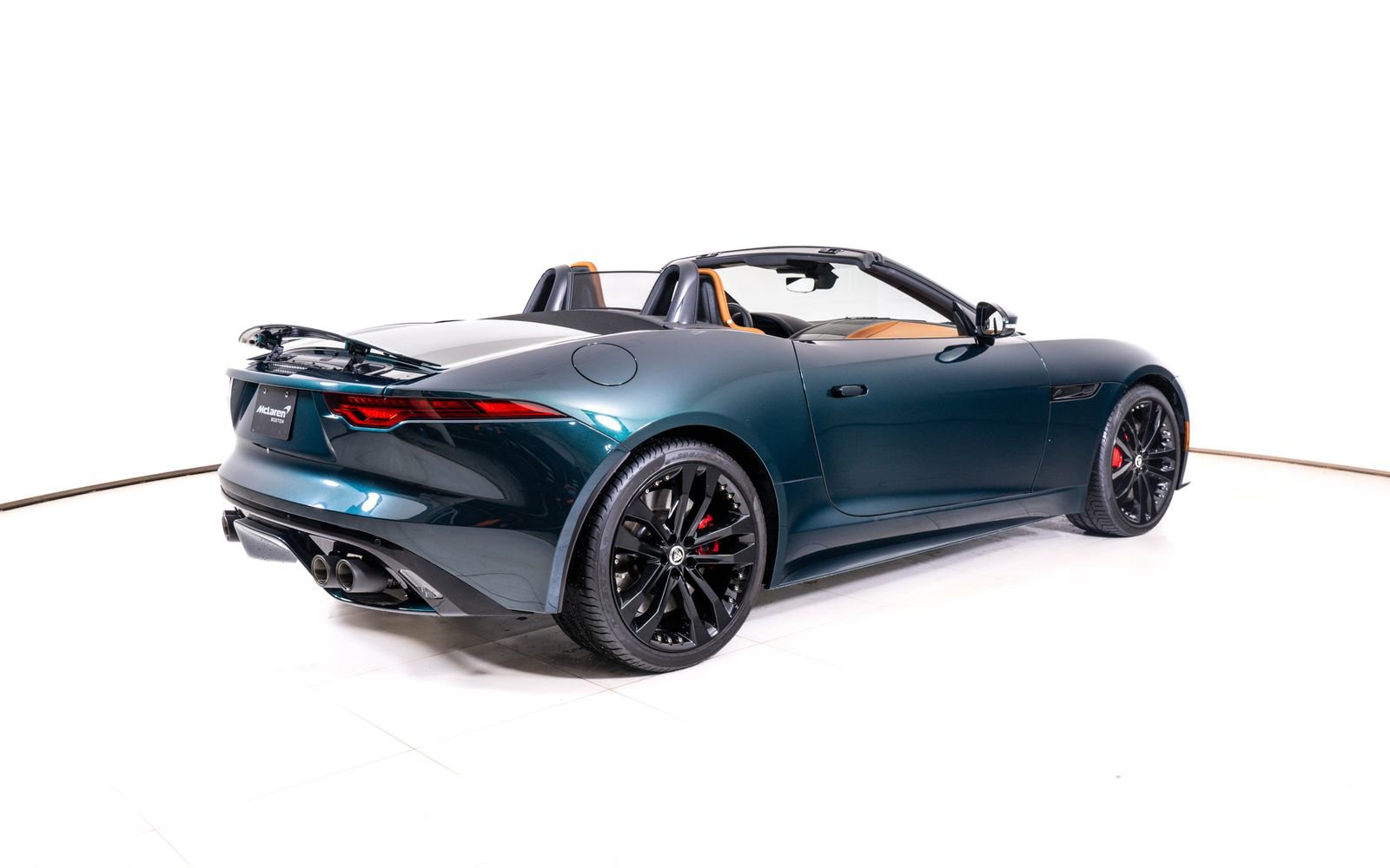 Used 2024 Jaguar F-TYPE R-Dynamic image 7