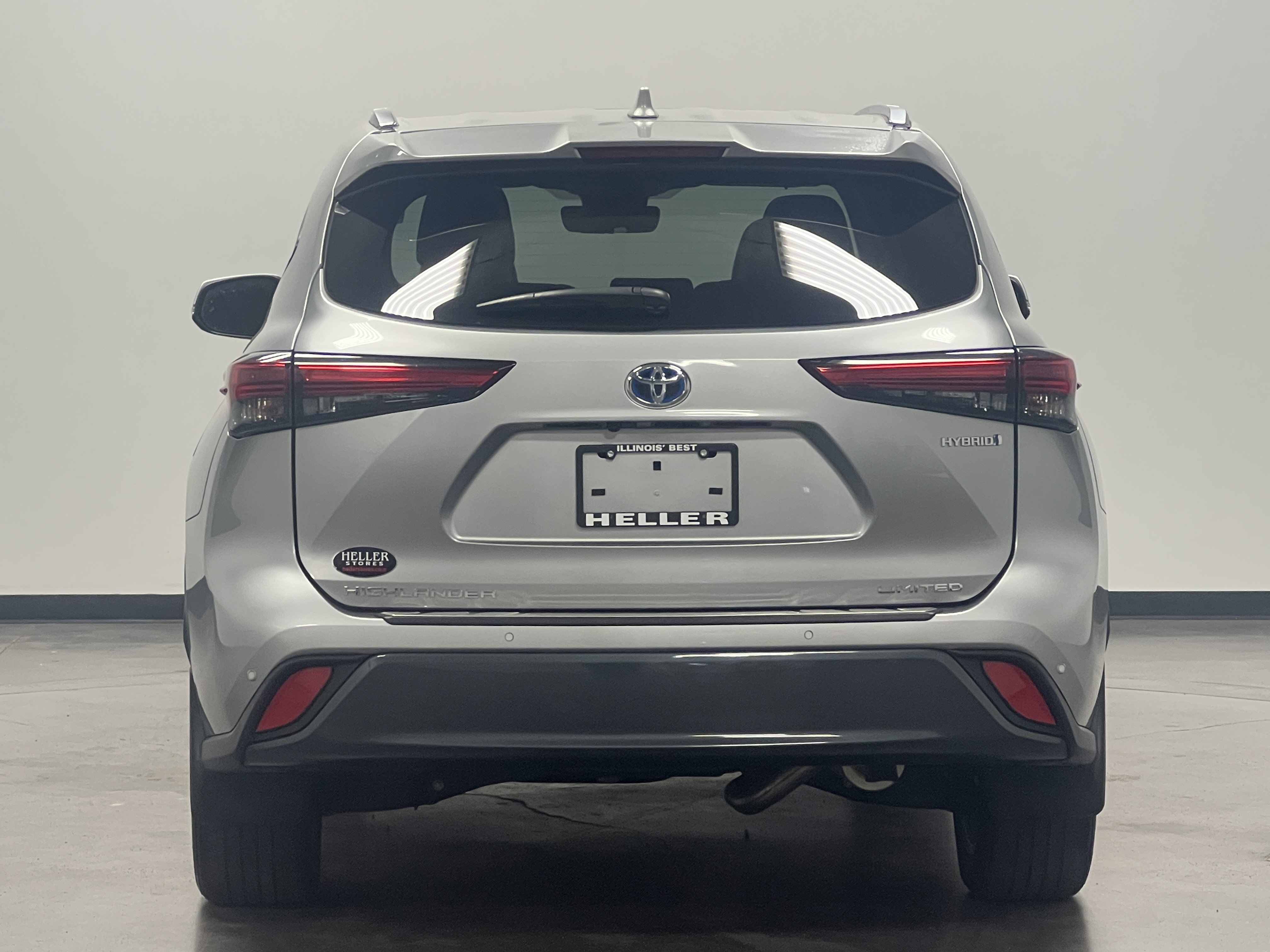 Used 2023 Toyota Highlander Limited image 7