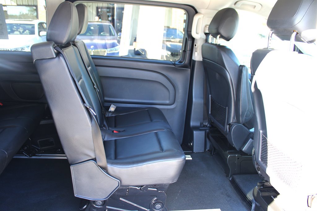 Used 2018 Mercedes-Benz Metris Passenger image 17