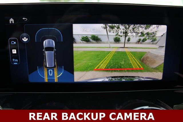 New 2025 Mercedes-Benz GLB 250 4MATIC image 16