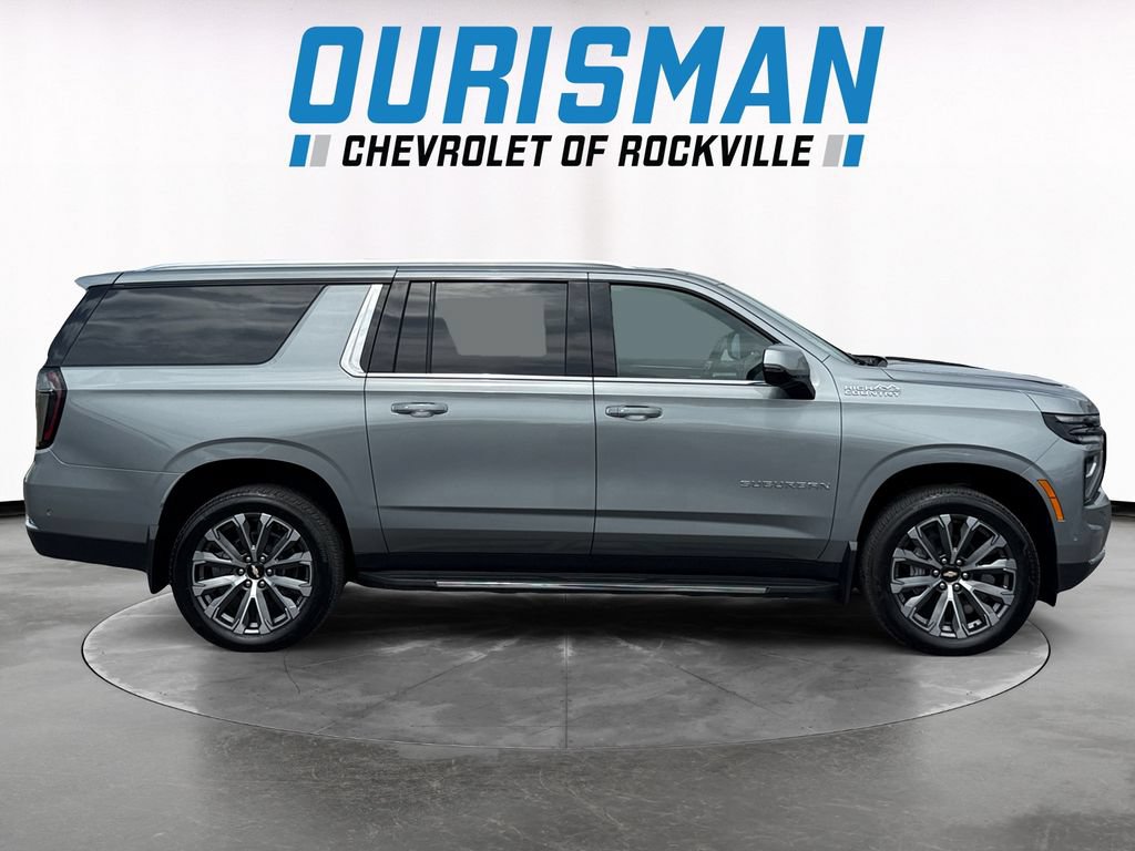 Used 2026 Chevrolet Suburban High Country w/ Sun And Tow Package AWD/4WD image 7