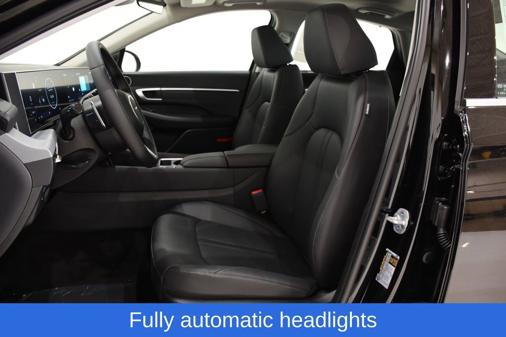 New 2025 Hyundai Sonata Limited FWD image 19