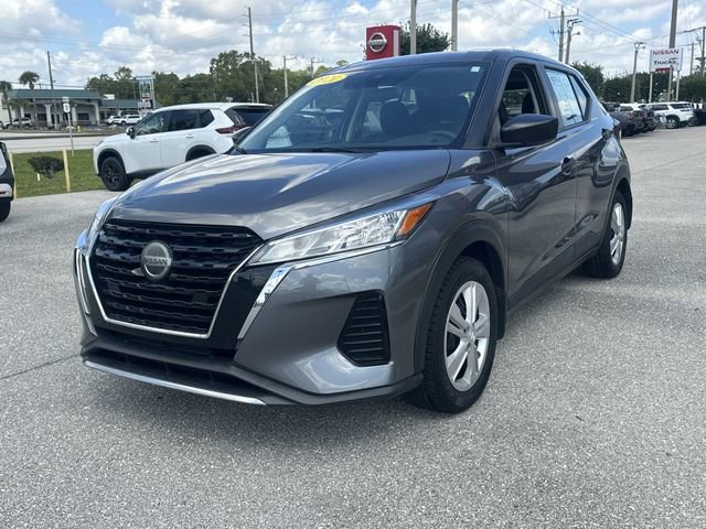 Used 2021 Nissan Kicks S FWD image 3