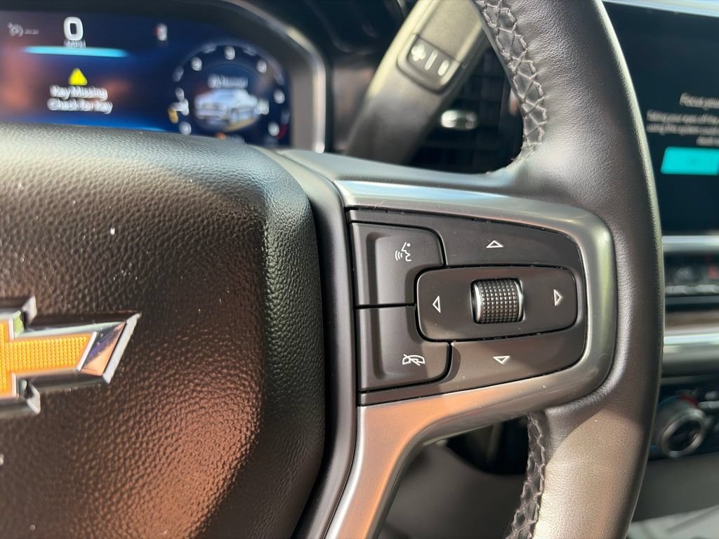 Used 2023 Chevrolet Silverado 1500 LT AWD/4WD image 22
