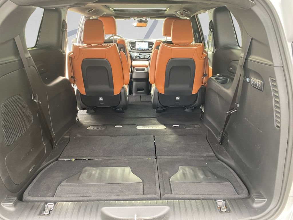 Used 2024 Chrysler Pacifica Pinnacle FWD image 33