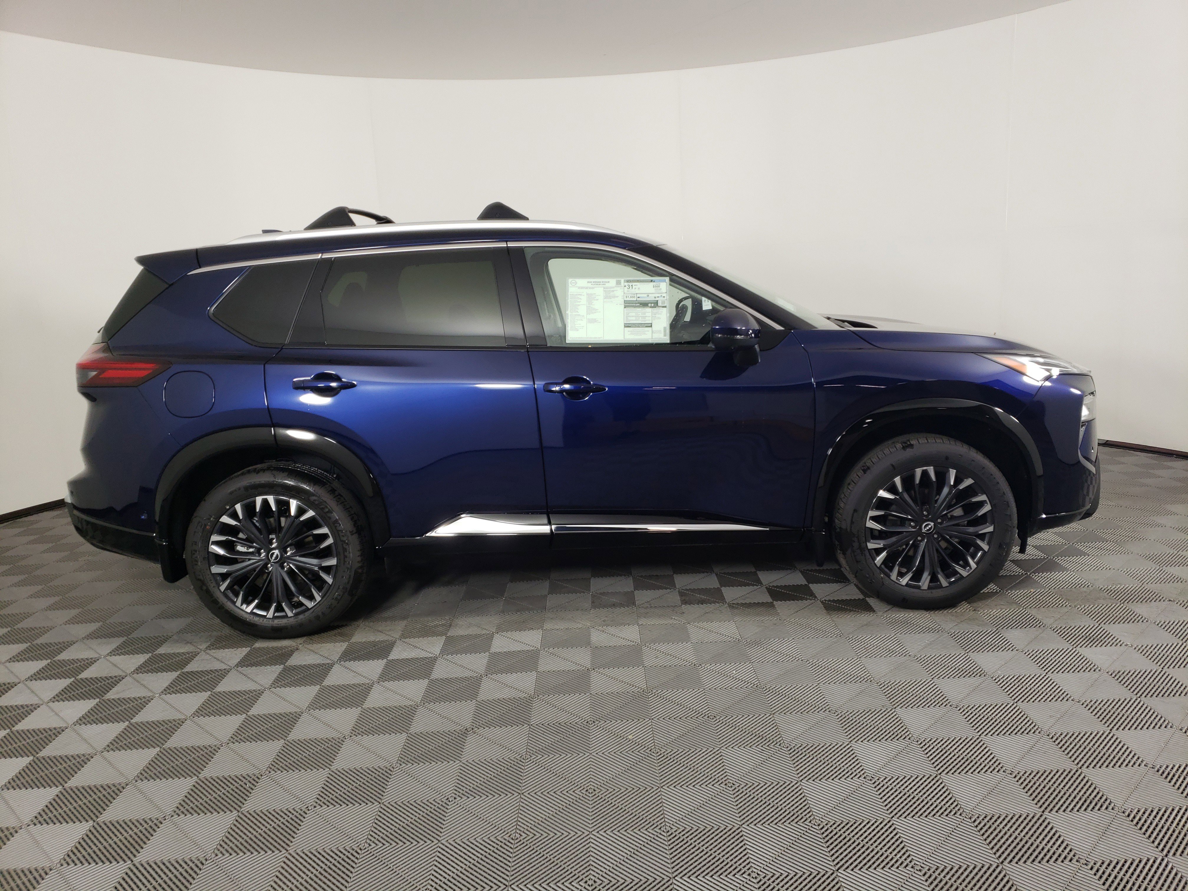 New 2026 Nissan Rogue Platinum image 3