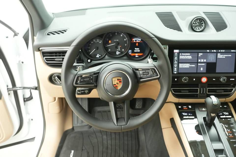 New 2026 Porsche Macan AWD/4WD image 13