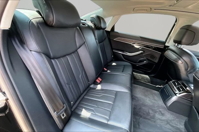 Used 2023 Audi A8 L 3.0T AWD/4WD image 29