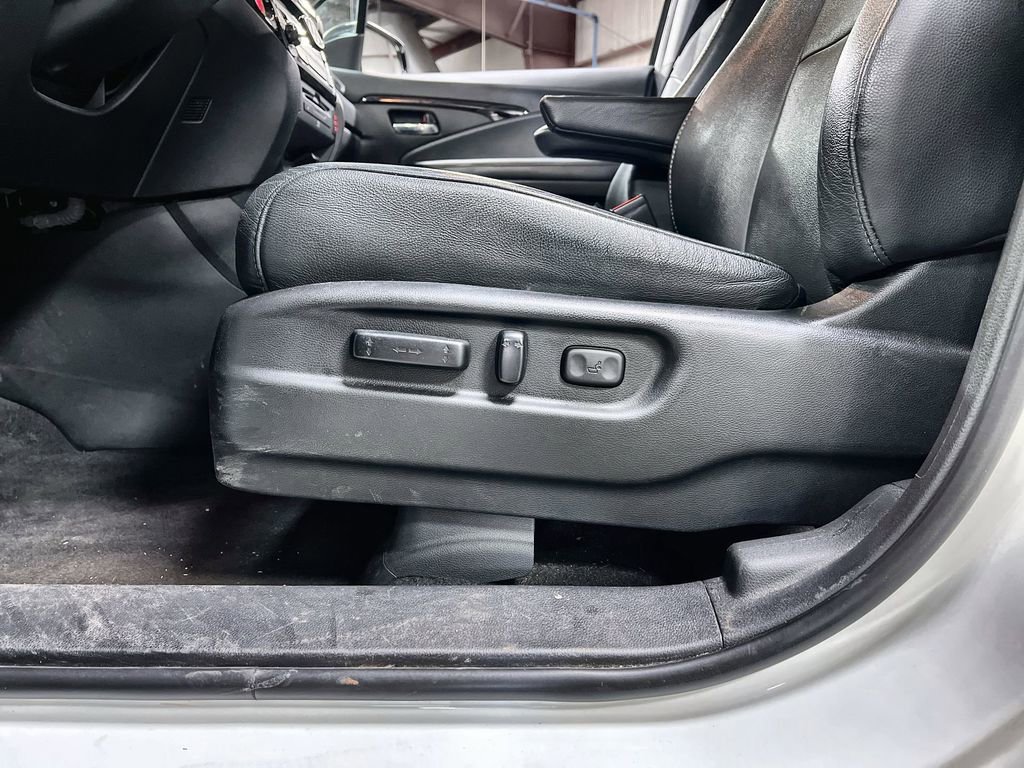 Used 2021 Honda Pilot Touring image 13