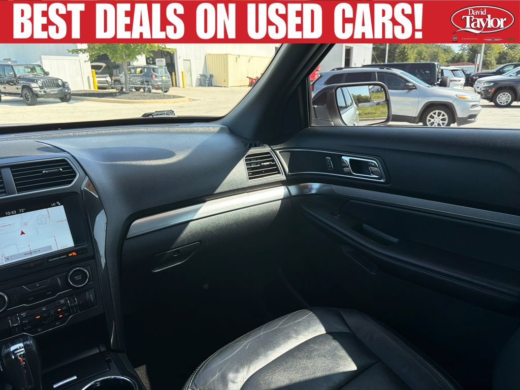 Used 2018 Ford Explorer XLT w/ Equipment Group 202A FWD image 26