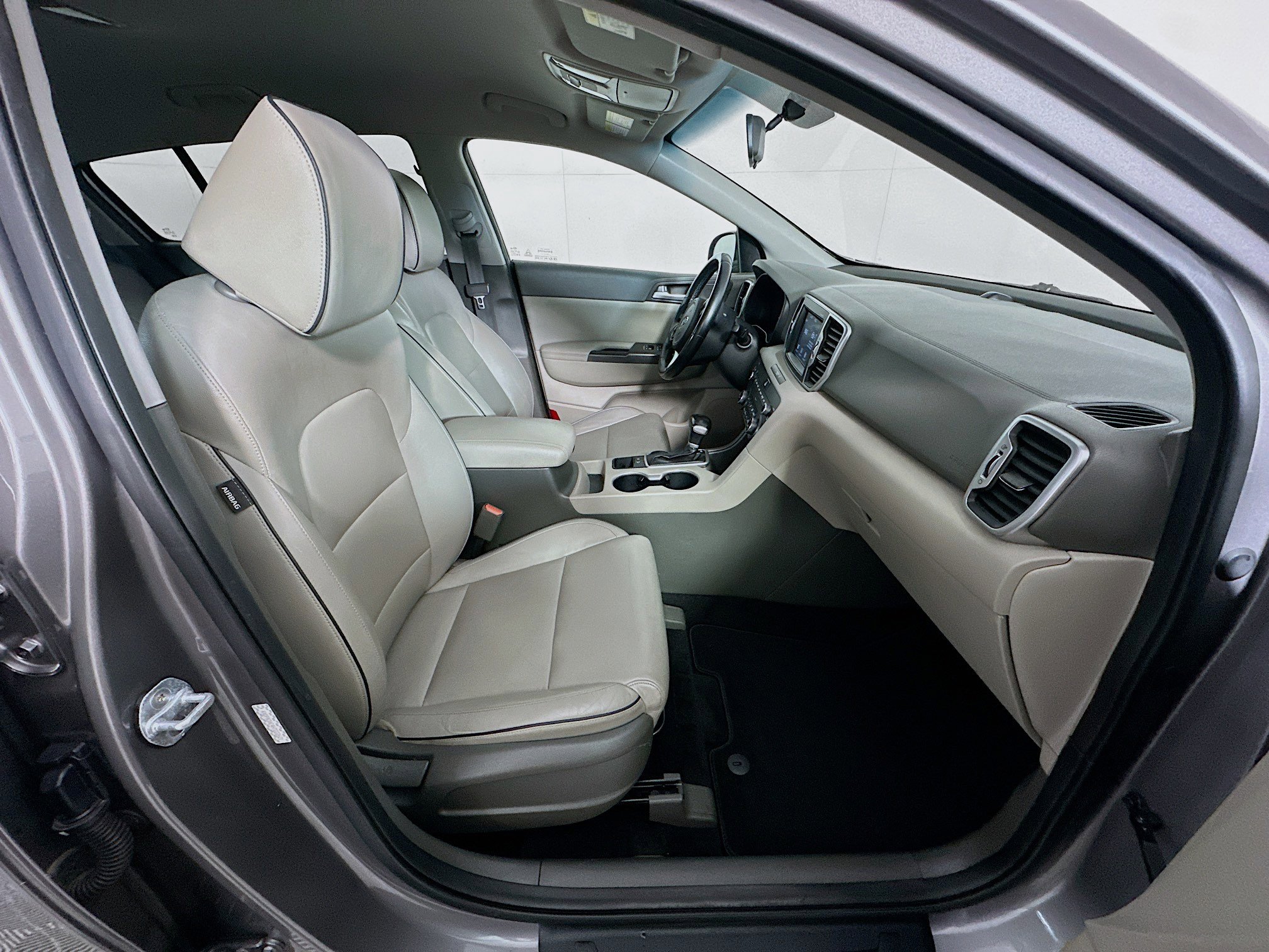 Used 2017 Kia Sportage EX image 30