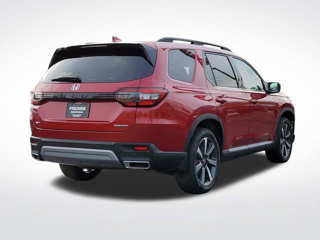 New 2025 Honda Pilot Touring image 3