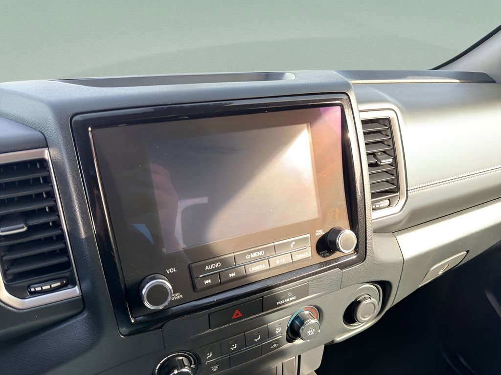 Used 2022 Nissan Frontier SV image 24