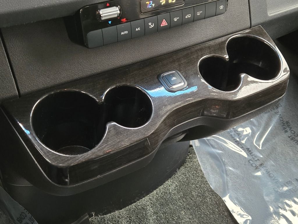 Used 2021 Mercedes-Benz Sprinter 2500 image 36