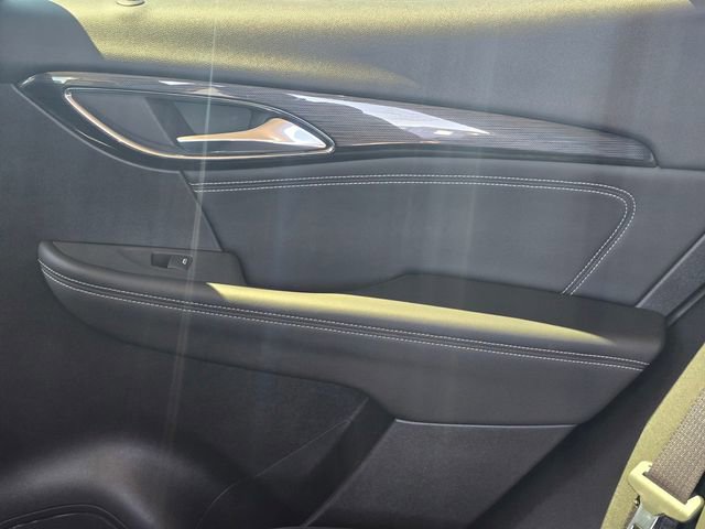 Used 2023 Buick Envision Preferred image 15