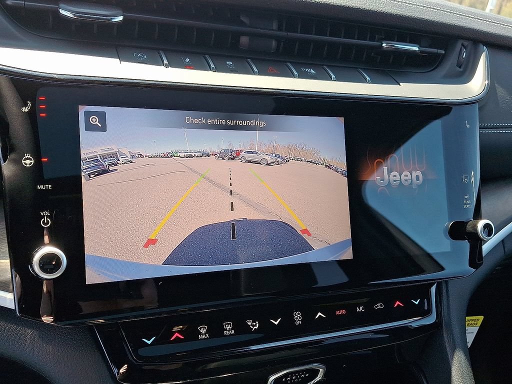 New 2026 Jeep Grand Cherokee Altitude AWD/4WD image 15