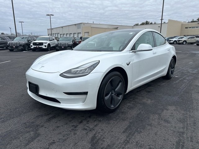Used 2020 Tesla Model 3 Standard Range Plus image 3