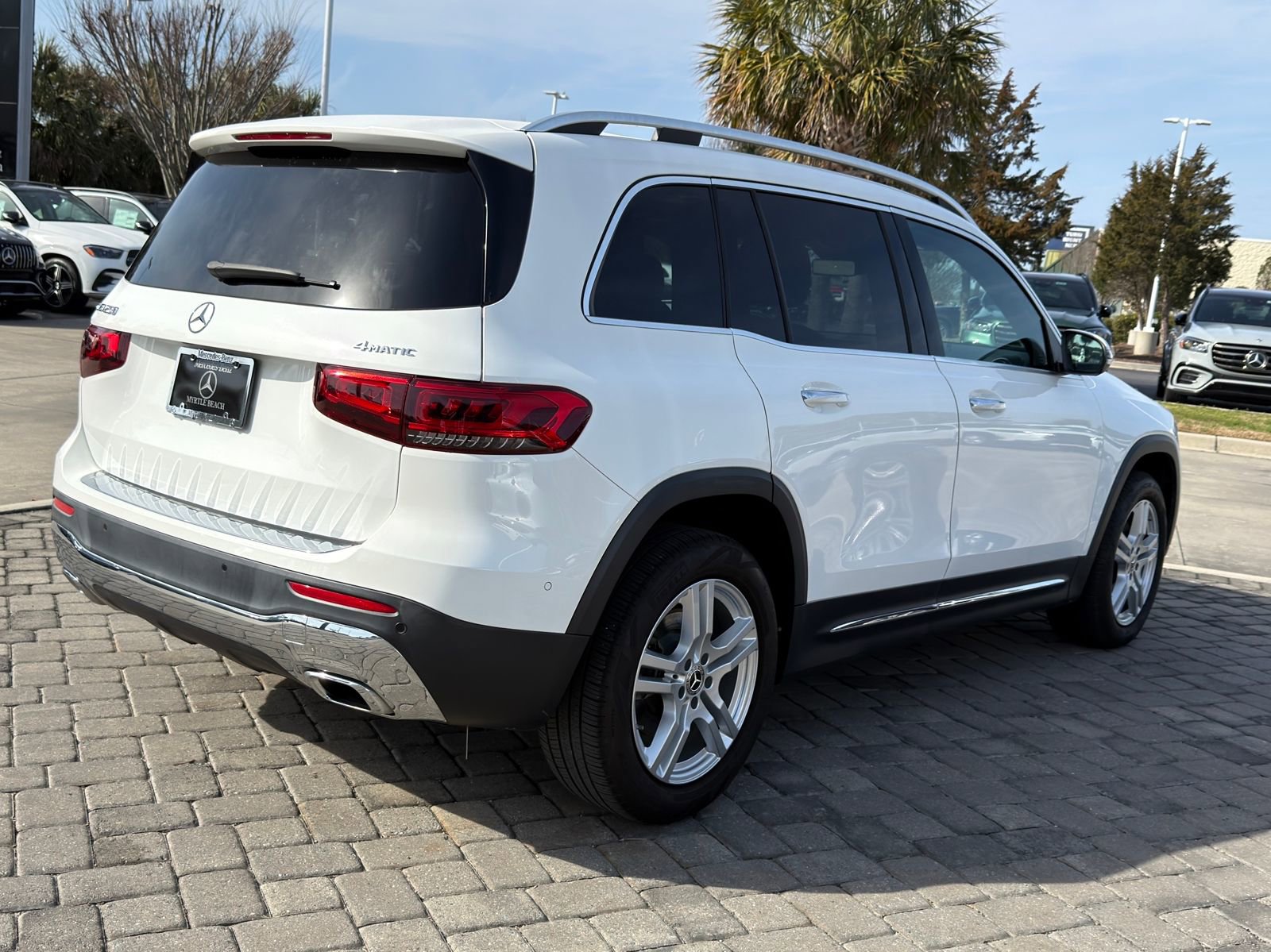 Used 2020 Mercedes-Benz GLB 250 4MATIC image 9