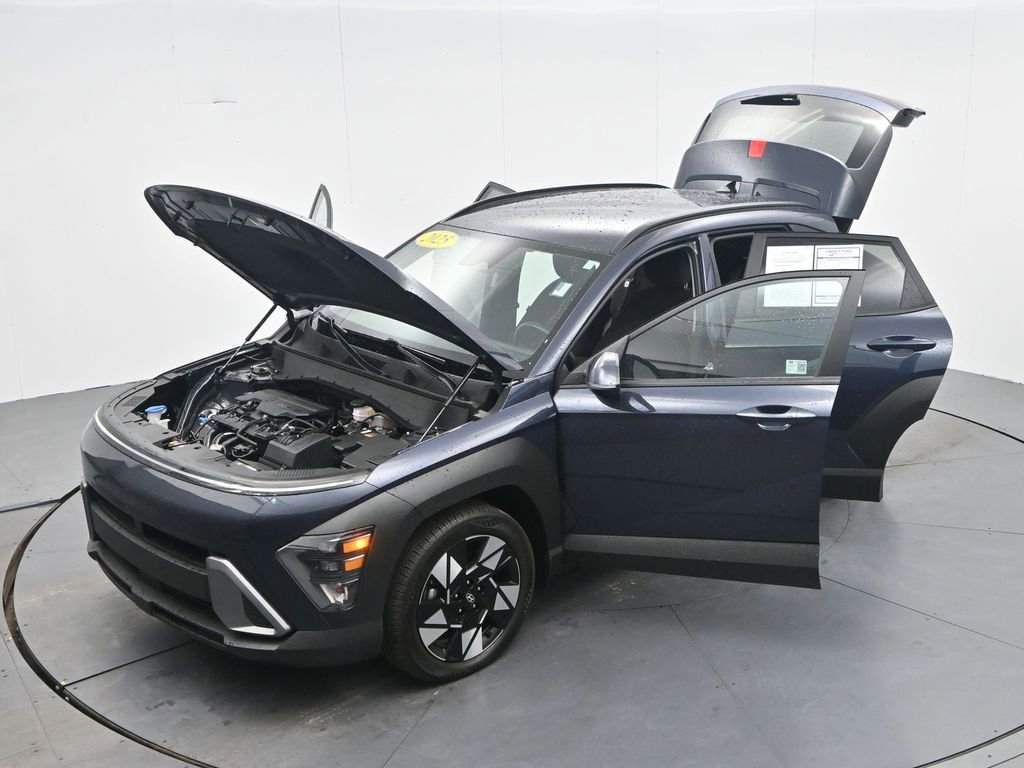 Used 2025 Hyundai Kona SEL FWD image 42