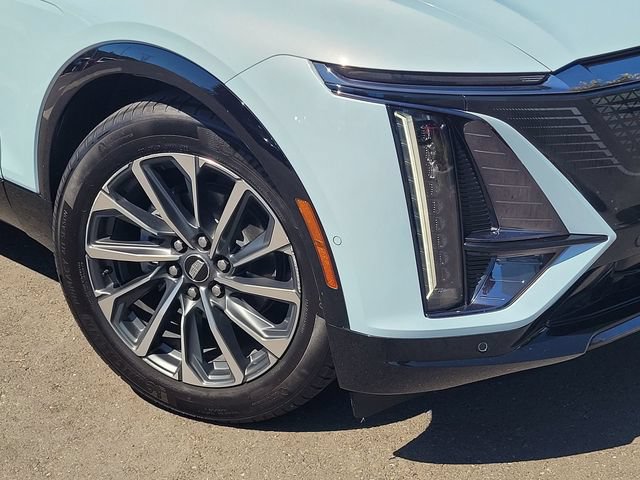 Used 2024 Cadillac Lyriq Sport RWD image 9